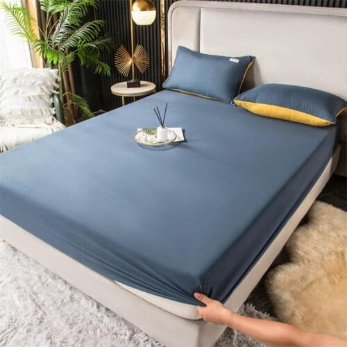 Solid Color Fitted Sheet Comfortable Brushed Mattress Covr with All-around Elastic Rubber Band Bed Sheets with 2pcs Pillowcases