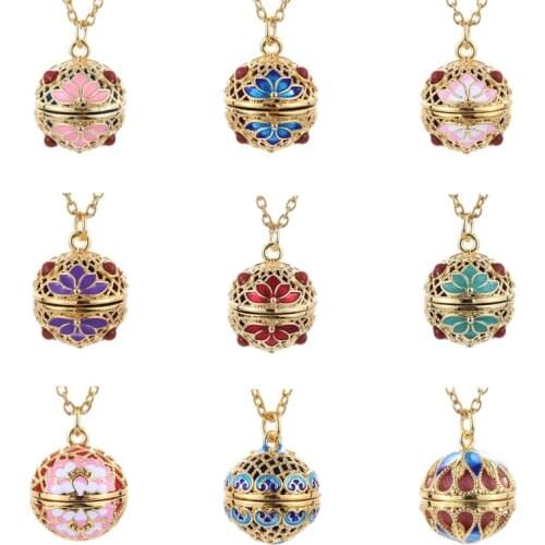Papa Snap Vintage Necklaces
