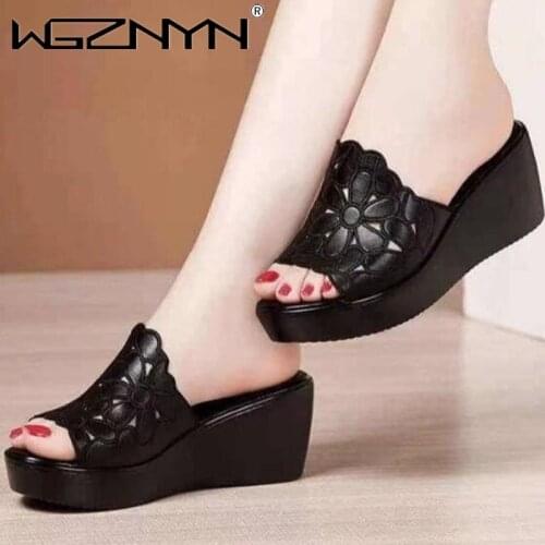 2021 New Woman Peep Toe Slippers Ladies Slip on Mid Heels Slides Female Solid Wedge Women Platform Casual Outdoor Shoes Women