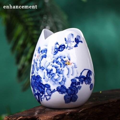 Jingdezhen Ceramic Hydroponic Vase Handpainted Blue and White Porcelain Bud Shape Vases Handicraft Furnishing Articles
