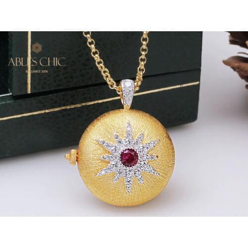 18K Gold Tone Renaissance Silky Ruby CZ Star Locket Necklace 925 Sterling Silver Vintage Pendant Fine Jewelry C11N3S25211