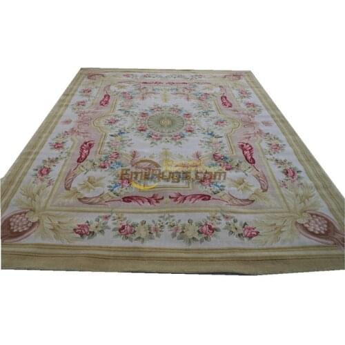 Hand Made French Savonnerie Wool Rug Vintage Hand Made Savonnerie Pattern Wool Rug Carpet