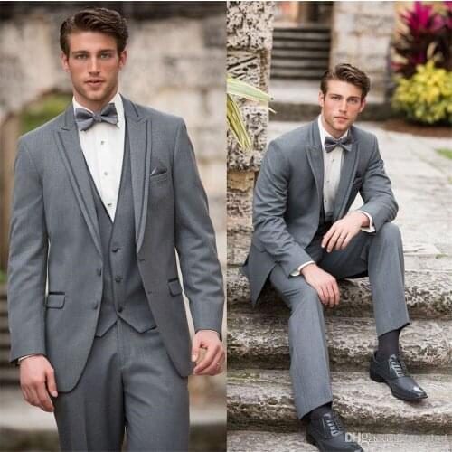Handsome New Two Buttons Grey Groom men suit Tuxedo Peak Lapel Groomsmen Best Man Suits Mens Wedding Suits (Jacket+Pants+Vest)