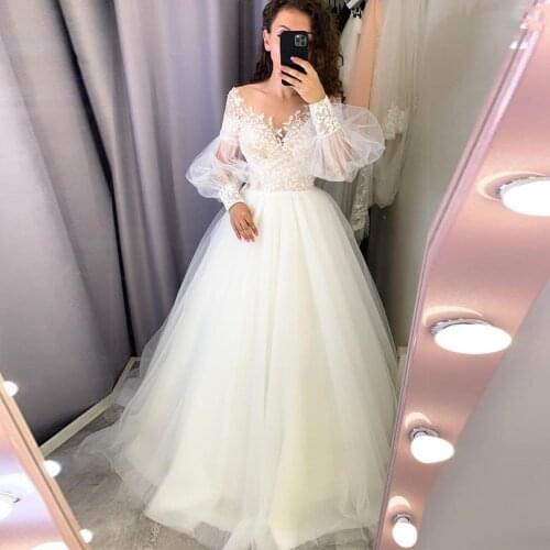 V-Neck Beach Wedding Dress A-Line Long Puff Sleeve Sheer Illusion Back Lace Appliques Bride Gown Vestido De Noiva