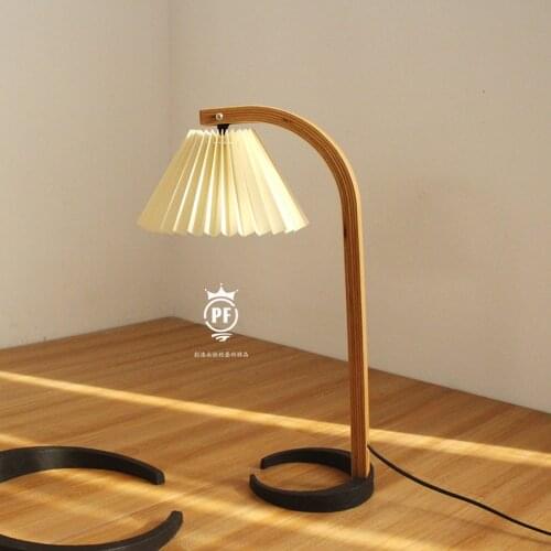 Exempt postage Nordic wood desk lamp restores ancient ways sitting room bedroom head lamp study household lamp