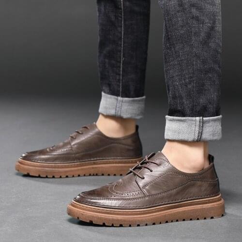 Mens Dress Shoes Casual Fashion lace up Bullock Oxfords Leather Formal Business Shoes for Men Handmade Office Shoes men