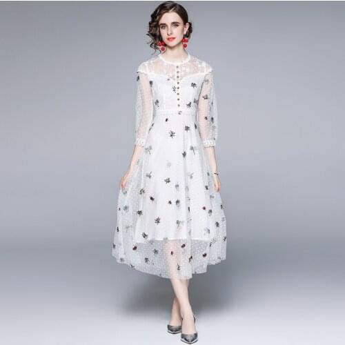 2021 Brand Designer Summer Insect Flower Embroidery Lace Dress Womens 3/4 Sleeve Dot Mesh High-End Party Midi Dresses Vestdios