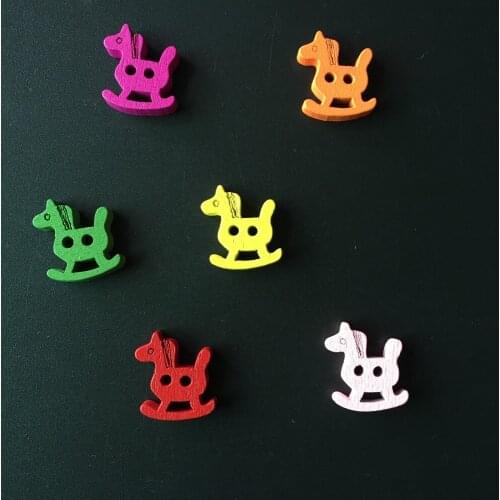 100pcs/lot Mixed Color Cartoon Wooden Horse Fashion Wood Buttons Children Garment Accessories Jewelry Beads
