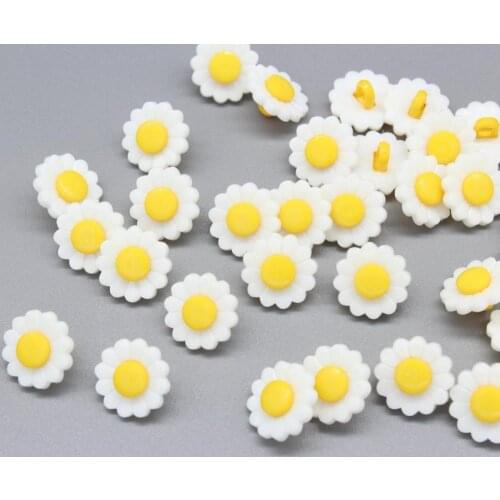 800pcs white w/ yellow center Sunflower Plastic shank Buttons kawaii DIY sewing craft supplies