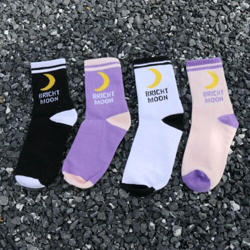 South Korea ins street beat street moon letter wild tide socks Harajuku cotton socks for men and women casual Meias Calcetines