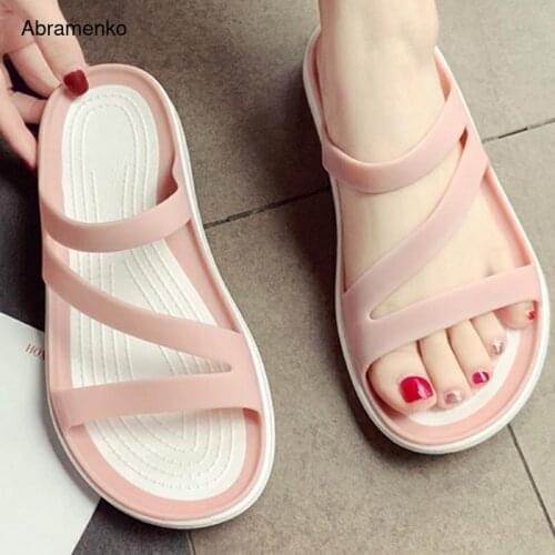 Women Summer Slippers Platform Flat Low Heel Peep Sandals 2020 Toe Black Slides Casual Beach Outdoot Female Ladies Jelly Shoes