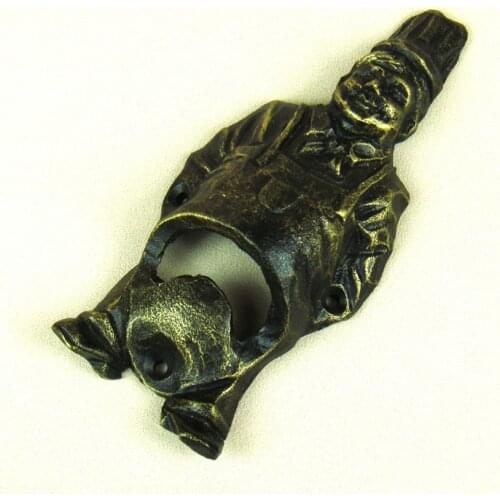 Creative Chef Figurine Bottle Opener Handmade Vintage Metal Cook Statue Wine Souvenir Decoration Gift Handicraft Accessories