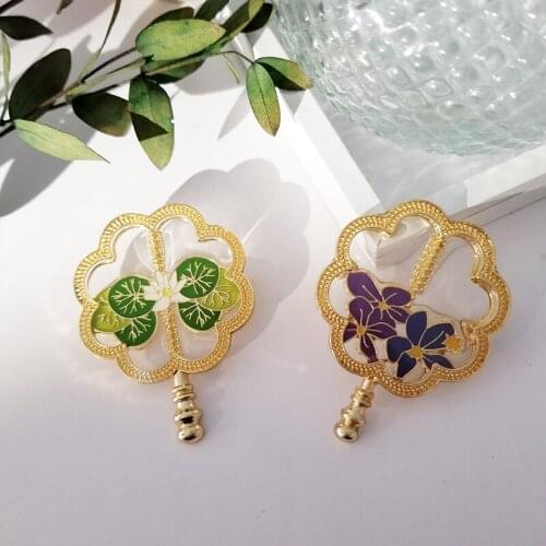 Round Silk Fan Brooch Water Lily Enamel Scarf Bag Clothes Lapel Pin Classic Elegant Flower Jewelry Gift for Wife Lover Girl