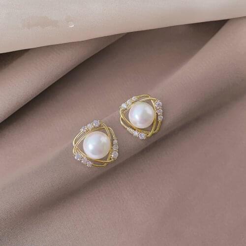 2021 New Arrival Women Trendy Stud Earrings Pearl Earrings French Elegant Simple Fashion Korean Female Jewelry