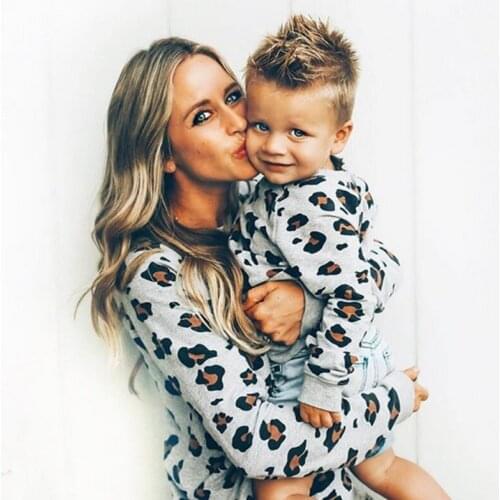 Family Matching Outfits mommy and me clothes Fashion Leopard Hoodies women Kids boy girls Sweatshirt hoody top family clothing