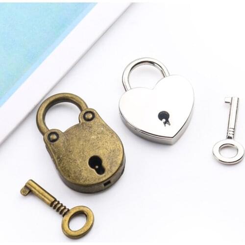 Bear Lock Love Lock Padlock Notebook Piggy Bank Decoration Accessories Wooden Box Wine Box Retro Padlock Bag Pendant Gifts 2PCS