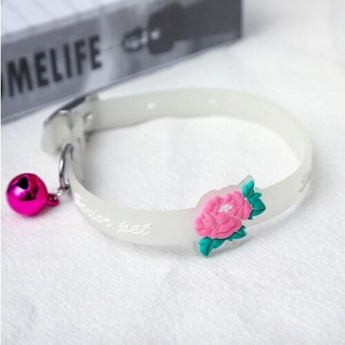 80PCS / LOT Cat Collar Hot Style Cute Silicone Bell Collar Cat Accessory Pet Collar Little Fresh Pet Necklace