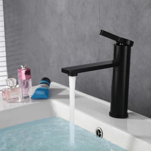 Bathroom Basin Faucet Total Brass Sink Mixer Tap Hot and Cold Basin Faucet Rotating Golden Bathroom Crane Torneira lavatorio