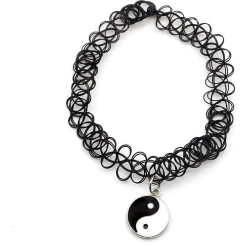 HUMANO FINO Chokers On The Neck