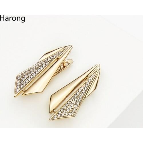 Harong Korean Simple Stud Earring Girl Fashion Jewelry Luxurious Delicate Zirconia Romantic Cute Copper Earring Femme Gift