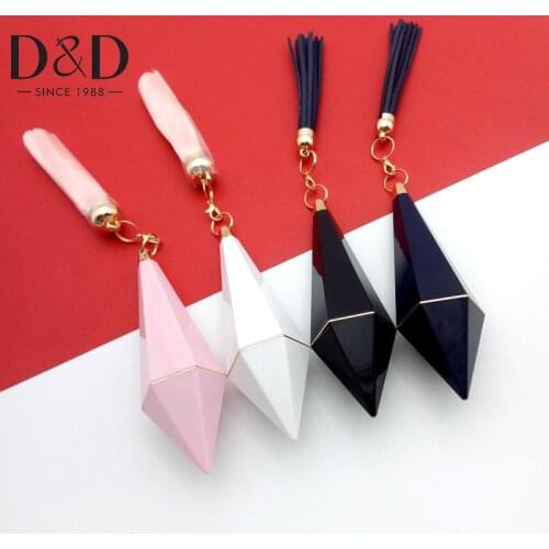 D&D Design Lipstick Shaped Cushion Pin With Cap Tassel Black White 2 Color Needle Pincushions DIY Fashion Sewing Accessories