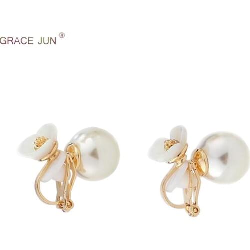 GRACE JUN High-grade Shell Flower Clip on Earrings for Women Popular Gold color Faux Pearl Clip Earrings Charm Jewelry Ear Clip