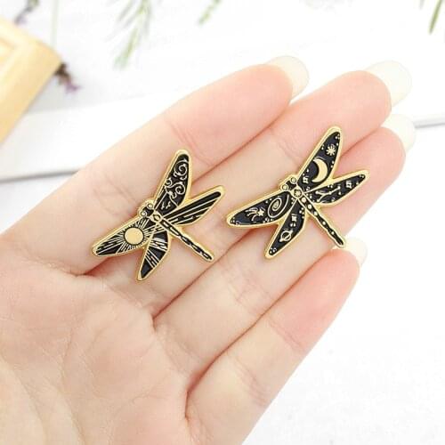 Sun Dragonfly Brooch Creative Moon Dragonfly Brooch Enamel Pins Plant Insect Brooch Funny Backpack Badge Cute Lapel Pins