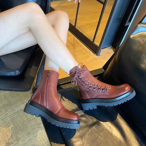 2020 autumn and winter new breathable fashion short boots lace-up Martin boots female wild retro motorcycle boots X462