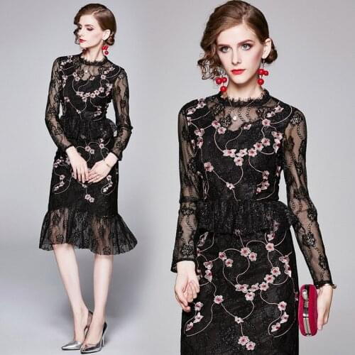 2020 Autumn Black Embroidery Skinny Fish Tail Dress