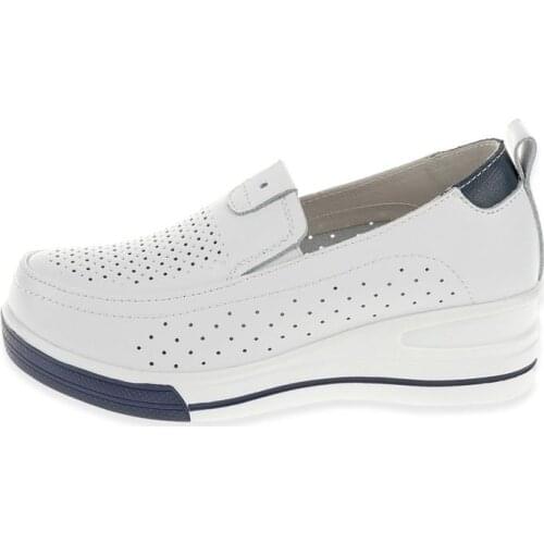 Munz Shoes Women's Slip-ons