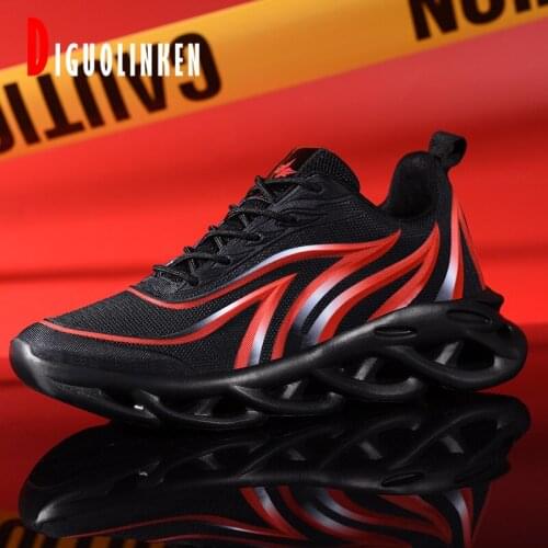 High Quality Men Shoes Comfortable Lightweight Men Sneakers Breathable Mesh on-slip Comfortable Mens Casual Shoes Big Size Whtie