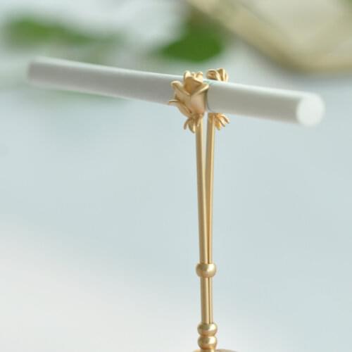 Rose Ladies Cigarette Holder Ring Rack Metal Finger Clip Women Men Slim Cigarettes Smoking Accessories