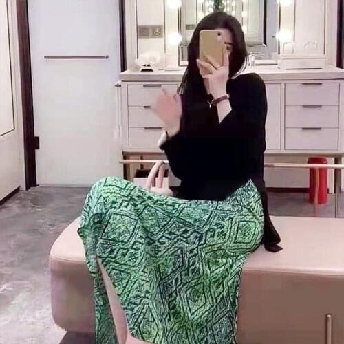 Vintage Flower Green Skirts Female 2021 New Floral Chiffon Fishtail Half Skirts Long Thinner Elegant Womens One-Step Skirts