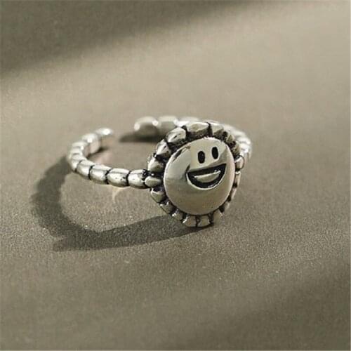 Miuoxion Retro Sun Flower Smiley Ring Personality Fashion Punk Party Jewelry For Women Feature Namour Charm Gift All Seasons