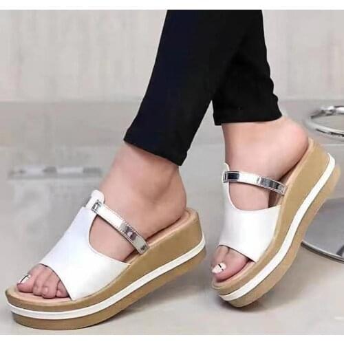 2021 Summer Fashion New Women Casual Everyday T-strap Platform Slippers Faux Leather Open Toe Slip-on Sandals Footwear Hot Sell