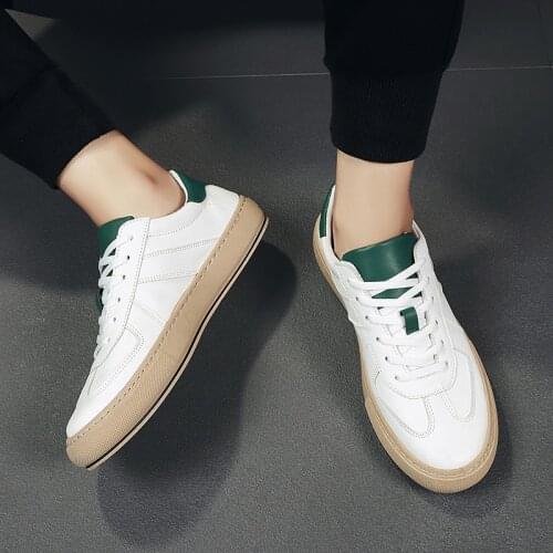 Mens Sports Casual Walking Shoes Trend Street Fashion Solid Color Sneakers 39-44 Size PU Leather Mens Shoes Zapatos Hombre Hot