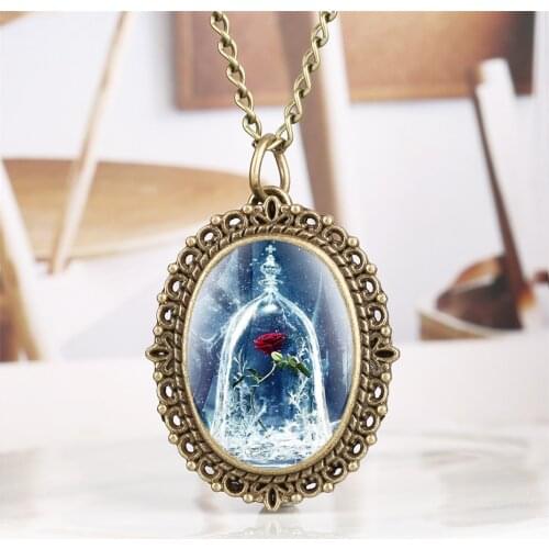 Classic Movie Extension Red Rose in a Glass Dome Design Quartz Pocket Watch Bronze Necklace Chain Elegant Pendant Clock Lady