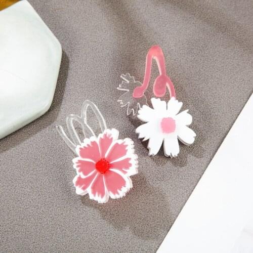 New Design Unsymmetrical Pink Flower Daisy Earrings For Women Cute Colorful Acrylic Earrings Hand-made Jewelry E20004