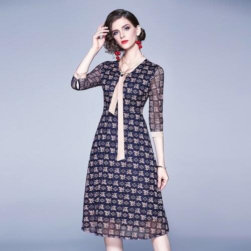 Sweet Flower Hollow Out Lace Dress With Diamonds Brooch Bow Women Elegant Half Sleeve V-Neck Spring Summer Midi Dress Vestidos