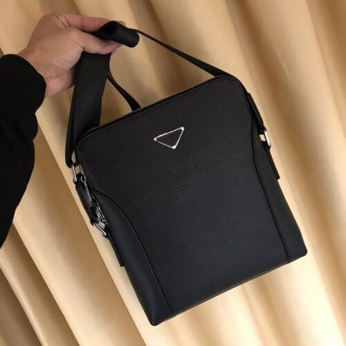 2021 new leather large capacity computer bag fashion briefcase mens handbag