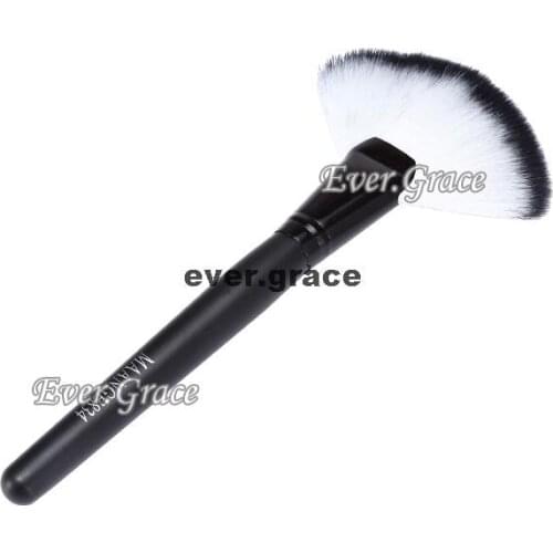 ICYCHEER Makeup Large Fan Brush Foundation Blush Face Powder Brushes Goat Hair Cosmetics