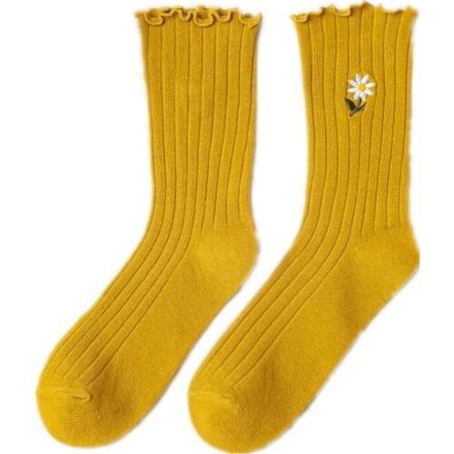 Women Cotton Winter Daisy Embroidery Ankle Socks 5/8 Pairs per Pack Fashion Candy Colors Girls Embroidered Cotton Ankle Socks