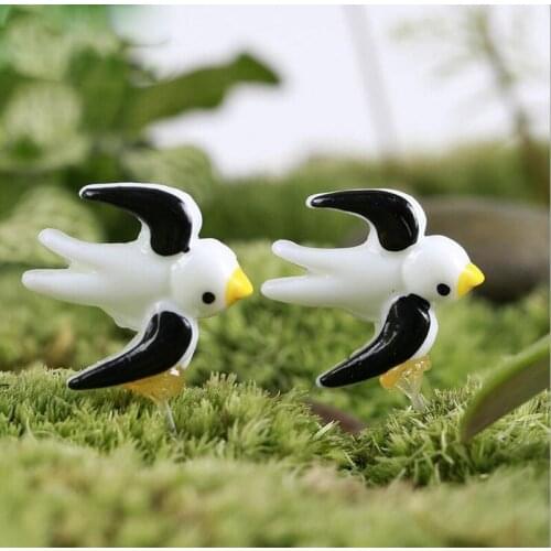 5pcs Swallow Figurine Miniature Figures Character Birthday cake decoration Home Car animal statue resin craft Toy Gift TNA147