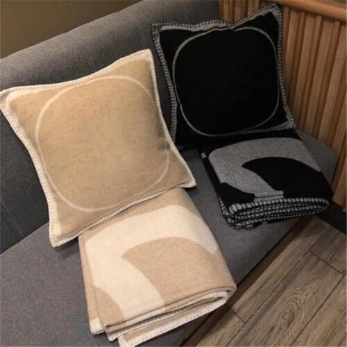 Luxury cashmere blanket double-sided jacquard cashmere blanket thickening air conditioning living room sofa travel blanket