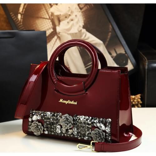 Fashion Embroidered Diamond Leather Women Handbag 2020 New Wild Middle-aged Ladies Mother Section Shoulder Messenger Bags Soft
