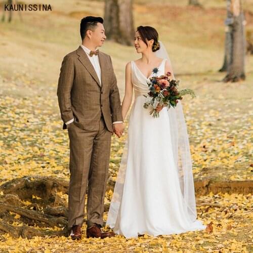 KAUNISSINA Beach Wedding Dresses For Women Satin Bridal Gowns Backless Sweep Train Vestido De Noiva Bride Simple Marriage Dress