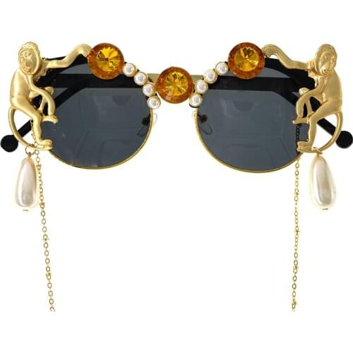 Fashion design personality tassel sunglasses monkey pearl crystal retro round big frame sunglasses women Luxury Ladies Sun glas