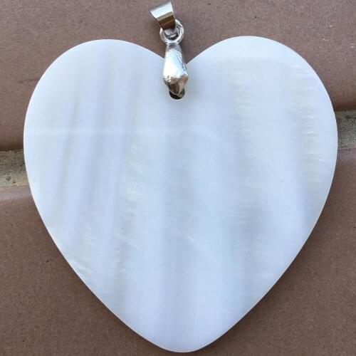 Free Shipping Fashion Jewelry White Mother of pearl Shell Heart Pendant Bead 1Pcs C9366