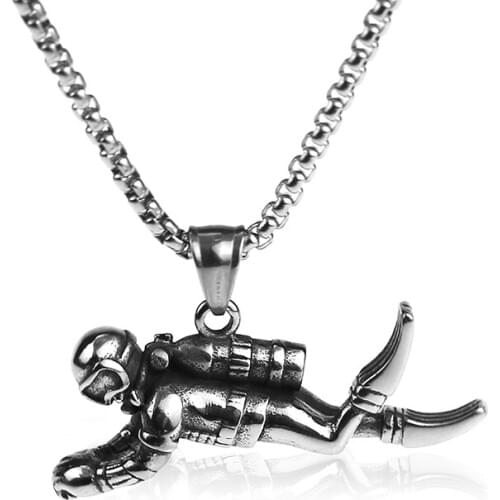 Fashion 3D Motion Diver Pendant Necklace Trinket Retro 316L Stainless Steel Chain Men Punk Hip Hop Never Fade Jewelry Gift