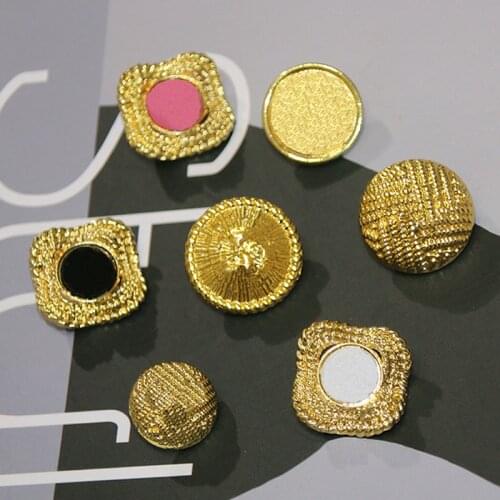 10-piece set of metal special-shaped buttons, golden retro temperament buttons, high-end quality exquisite jewelry